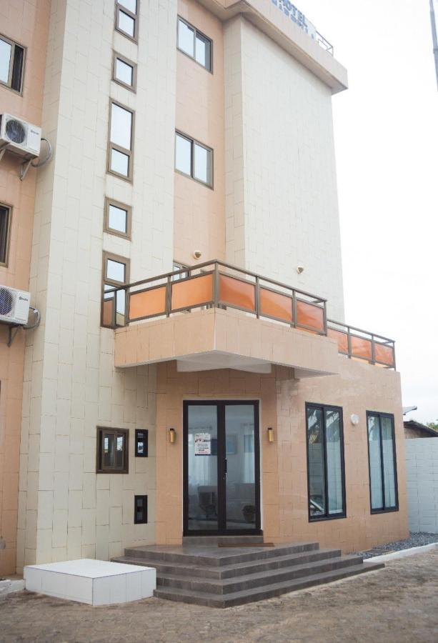 לומה Hotel Marbella מראה חיצוני תמונה